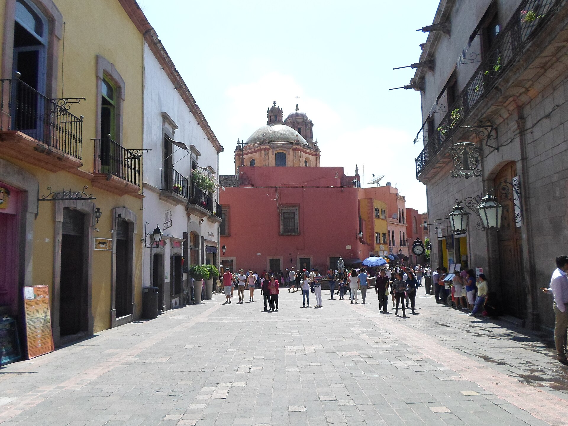Calle 5 de Mayo en el Centro Histórico de Querétaro